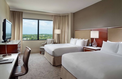 Peachtree Corners Hotel | Hilton Atlanta Northeast