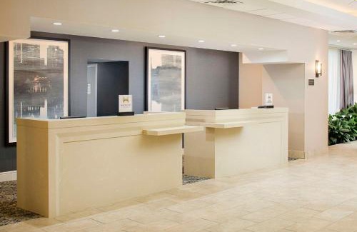Sandy Springs Hotel | Hilton Atlanta Perimeter Suites