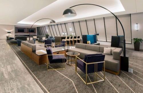 Peachtree Center Hotel | Hilton Atlanta