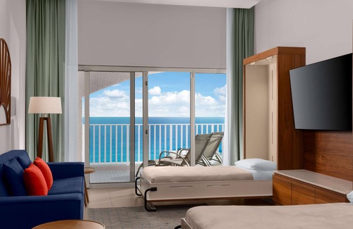 Zona Hotelera Resort | Hilton Cancun Mar Caribe All-Inclusive Resort