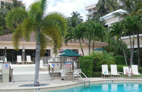Marco Island Resort | Hilton Club Regency of Marco Island Oceanfront Property