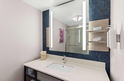 Eagan Park Hotel | Hilton Garden Inn Atlanta Airport North