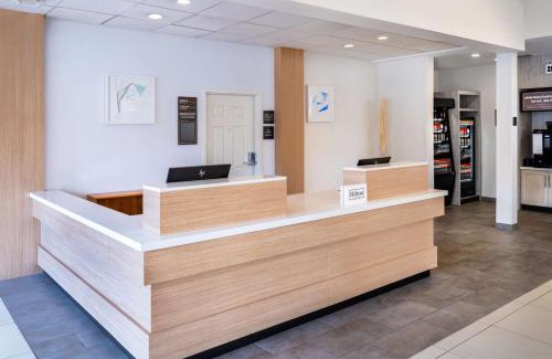 Bakersfield Hotel | Hilton Garden Inn Bakersfield