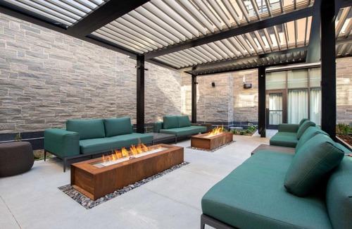Readville Hotel | Hilton Garden Inn Boston Canton, Ma
