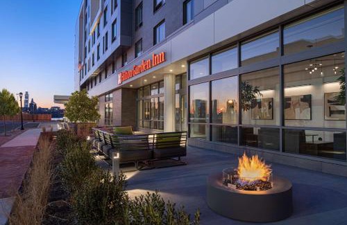 Camden Hotel | Hilton Garden Inn Camden Waterfront Philadelphia