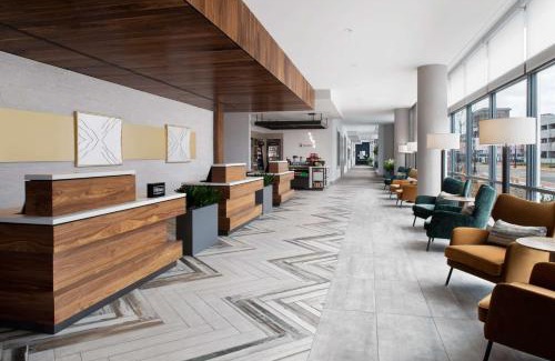 Camden Hotel | Hilton Garden Inn Camden Waterfront Philadelphia