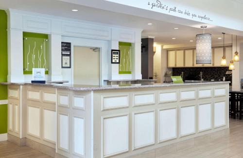 Paw Creek Hotel | Hilton Garden Inn Charlotte North
