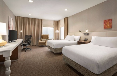 Woodlands Village Hotel | Hilton Garden Inn - Flagstaff