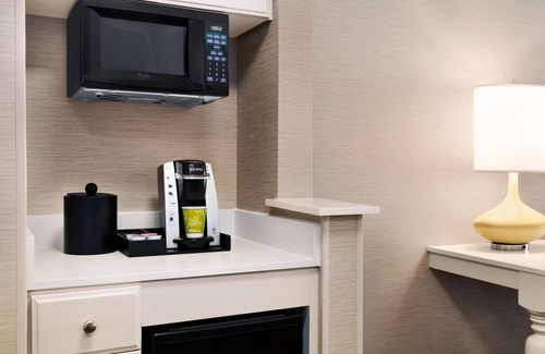 Woodlands Village Hotel | Hilton Garden Inn - Flagstaff