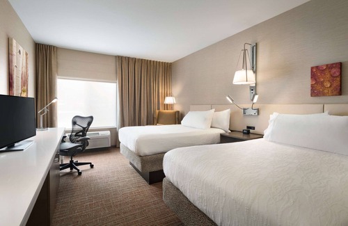 Woodlands Village Hotel | Hilton Garden Inn - Flagstaff