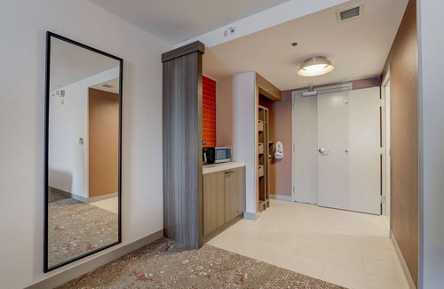 Pike Hotel | Hilton Garden Inn Indianapolis Northwest