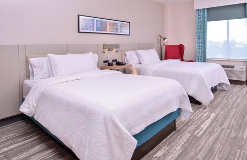 Waldron Hotel | Hilton Garden Inn Kansas City Airport