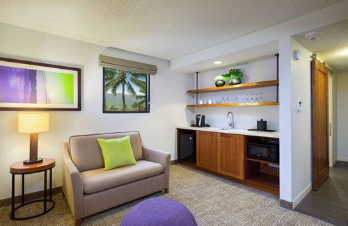 Lihue Hotel | Hilton Garden Inn Kauai Wailua Bay, HI