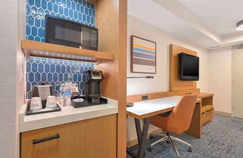 El Segundo Hotel | Hilton Garden Inn LAX El Segundo