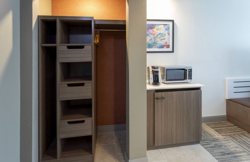 Shoreview Hotel | Hilton Garden Inn Minneapolis St. Paul-Shoreview