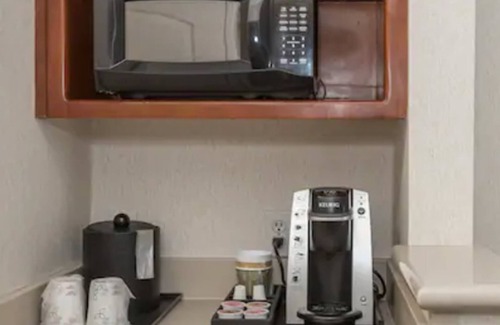 Parkrose Hotel | Hilton Garden Inn Portland Airport