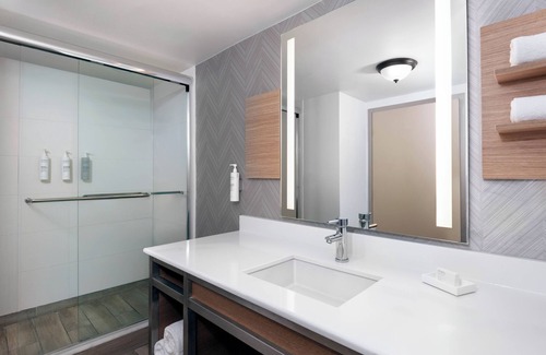 Westshore Hotel | Hilton Garden Inn Tampa Airport Westshore