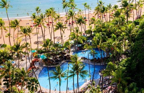 Waikiki Condo | Hilton Hawaiian Village spacious one bedroom suite- Fabulous beach and lagoon!