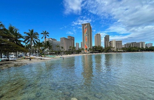 Waikiki Villa | Hilton Hawaiian Village, Lagoon Tower by Hilton Grand Vacations Club 2 bedroom