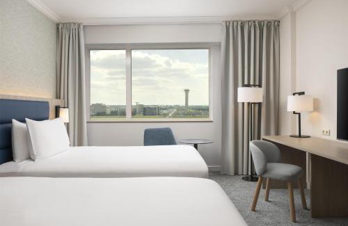 Tremblay-les-Gonesse Hotel | Hilton Paris Charles De Gaulle Airport