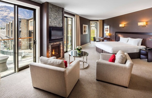 Kelvin Heights Hotel | Hilton Queenstown Resort & Spa