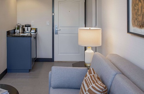 West San Antonio Hotel | Hilton San Antonio Hill Country