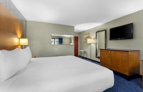 Bakersfield Hotel | Hiltop Hotel