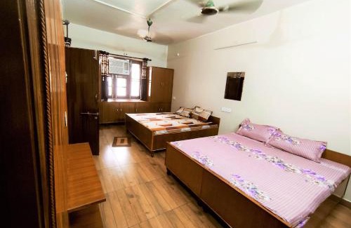 Jalandhar Hotel | Himalaya Inn Guest House