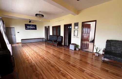 Almora Apartment | Himalayan Hideaway