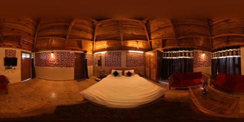 Kaul Hotel | Himalayan Homz