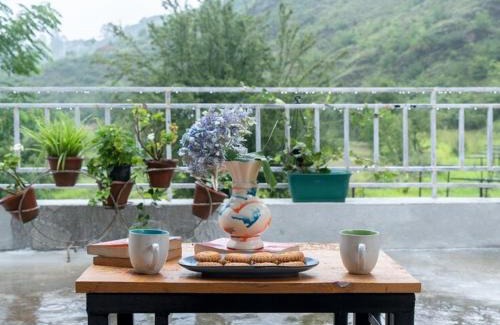 Almora House | Himkosi Farm by the River