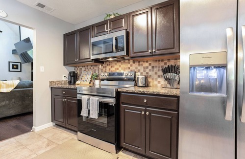 Hinesville House | Hinesville, GA 4BRs With 5 Bds Cherokee Rose Oasis Golf Game CBD