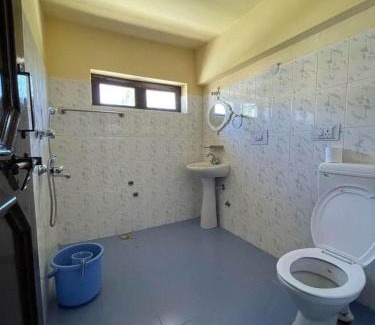 Leh House | Hinjumaa guest house