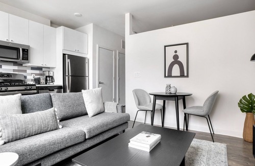 East Cambridge Apartment | Hip East Cambridge Studio w/Gym & W/D, near Lechmere T, by Blueground