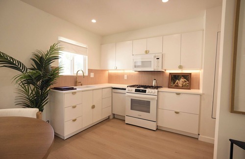 Glenoaks Canyon Condo | Hip Highland Park, Newly Renovated Unit 3