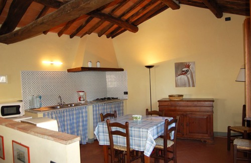 Valgiano House | Histori Renovated cottage, walking distance to the best hiking trails