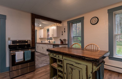 Chester Depot Other | Historic 150-year-old farmhouse, Jacuzzi included