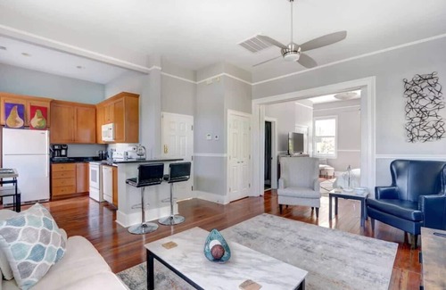 Historic Downtown Savannah Condo | Historic 1800's Condo, Forsyth | Dog-Friendly!