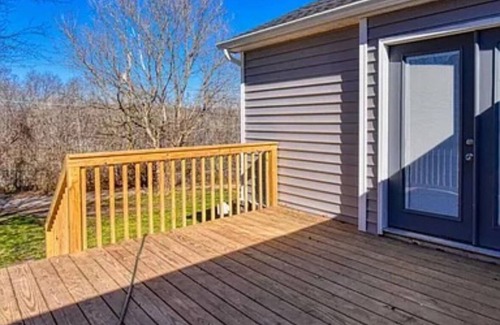Lenoir City House | Historic 2-bedroom house with WiFi and AC in downtown Lenoir City