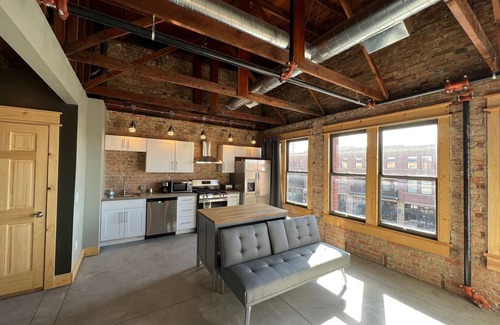 Ogden Apartment | Historic 25th Street Views