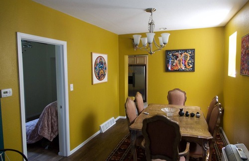Whittier House | Historic 3 bedroom Home in the Center of Denver