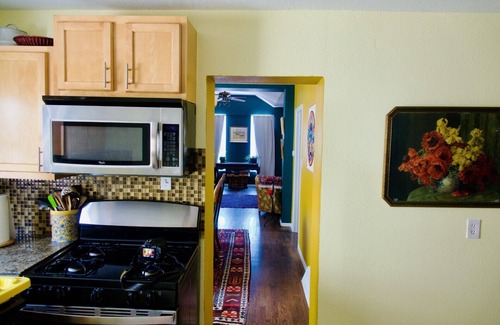 Whittier House | Historic 3 bedroom Home in the Center of Denver
