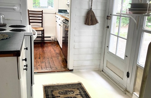 Milton House | Historic 4 BR & Walk to Dogfish Head Brewery!