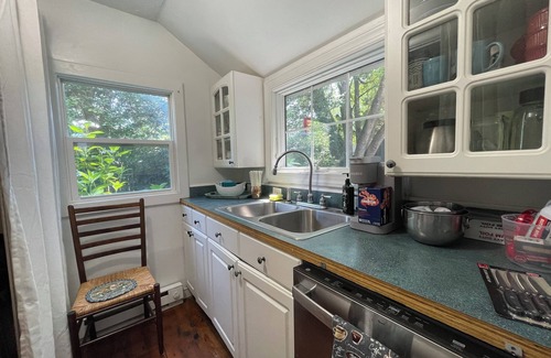 Milton House | Historic 4 BR & Walk to Dogfish Head Brewery!