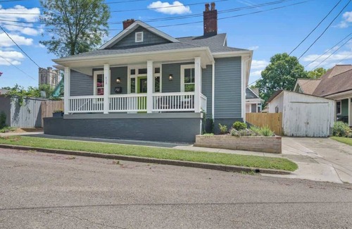 Knoxville House | Historic 4th and Gill Charmer (Mid-Term Available)