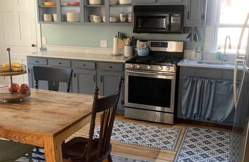 Jeffersonville House | Historic 5-bedroom farmhouse with near Smuggler's Notch