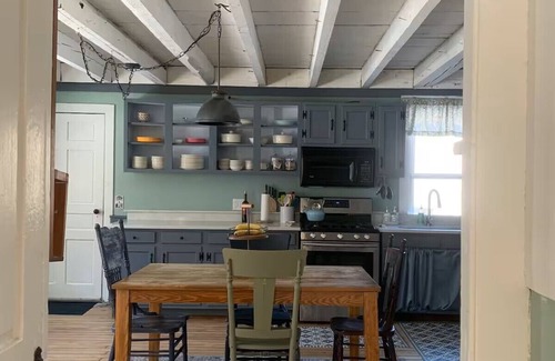 Jeffersonville House | Historic 5-bedroom farmhouse with near Smuggler's Notch