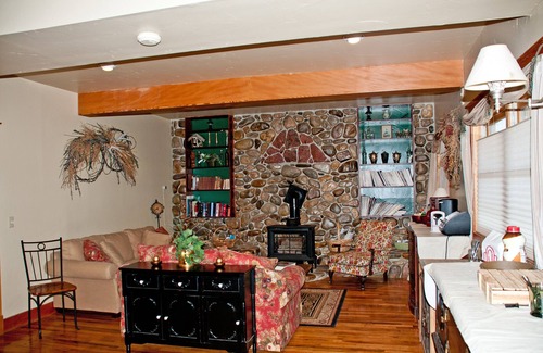 Dell Cabin | Historic 6,000 Sq. Ft. Former Hotel now Private Residence