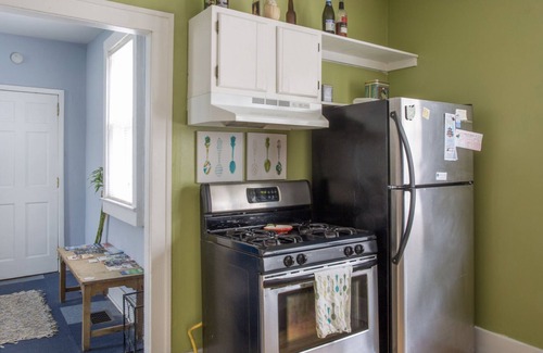 Downtown Buffalo House | Historic Allentown 5 Bedroom Home w/parking