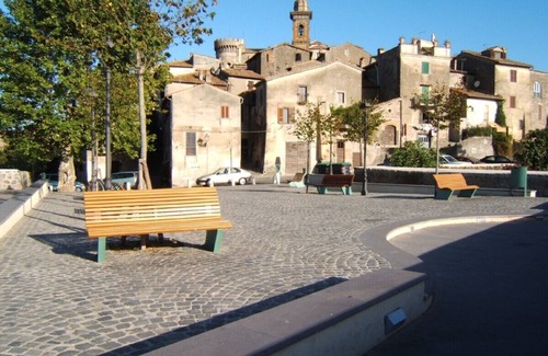 Lake Bracciano Apartment | Historic apartment by Castle on Lake Bracciano, easy access to Rome